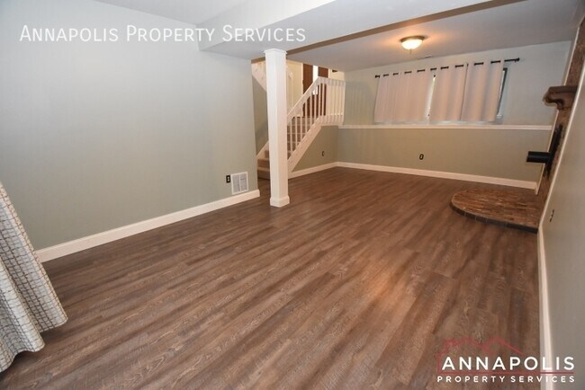 Building Photo - 130 Dennis Rd