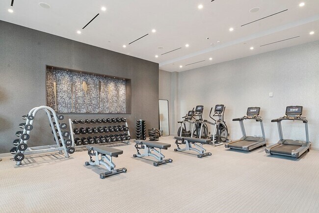 Building Photo - 375 Canal St