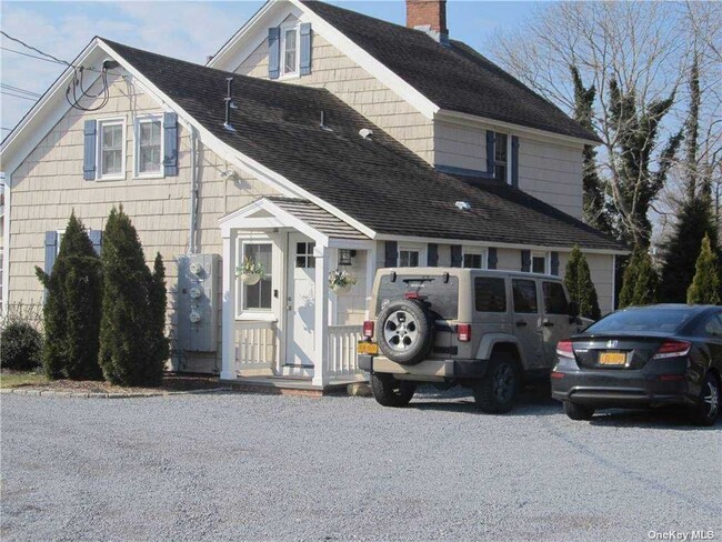 Off Street Parking - 591 Main St