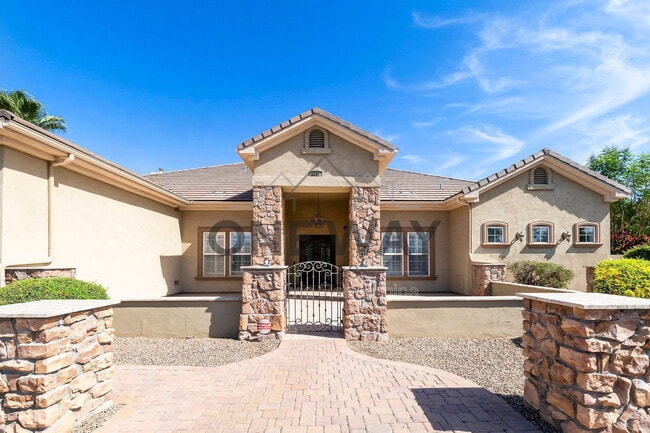 Building Photo - 4432 E Ford Ave