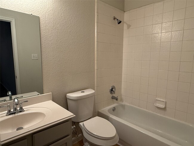Building Photo - 21315 Bella Mountain Dr