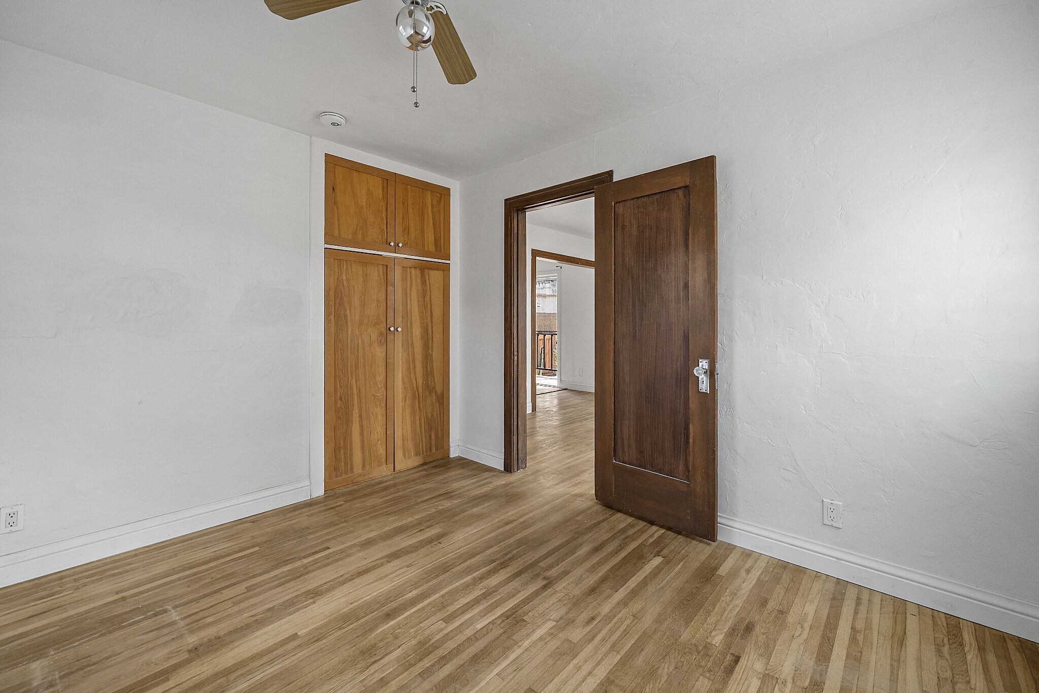 Building Photo - 4044 Huron Ave