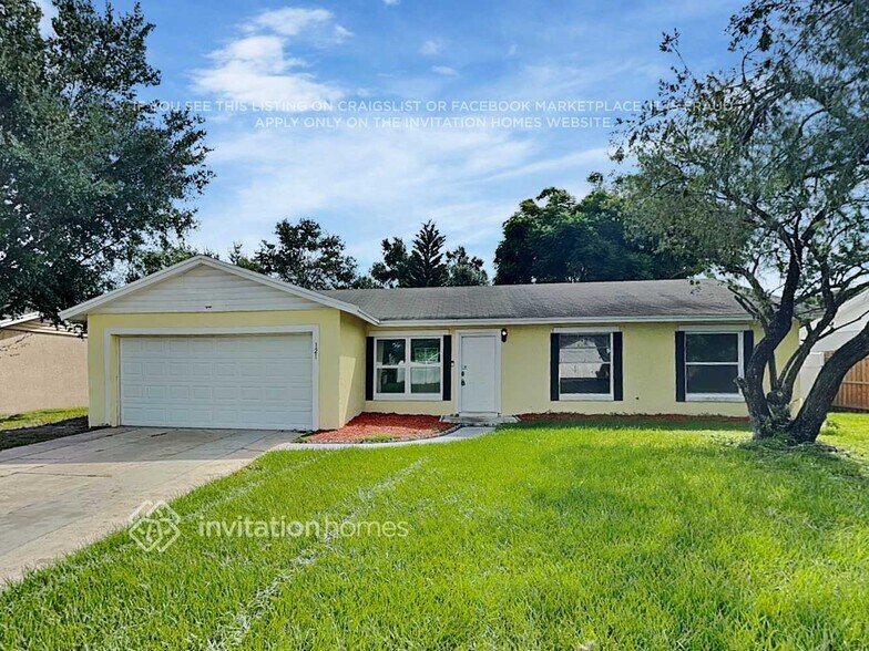 Primary Photo - 121 Hidalgo Ave