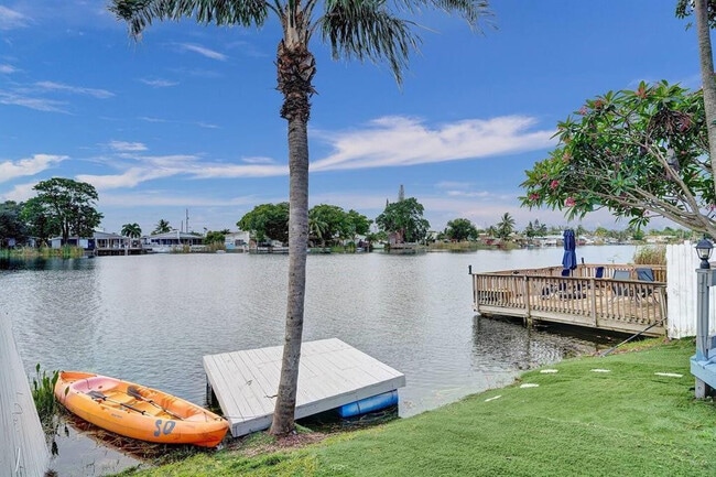 Building Photo - 5434 SW 25th Ave