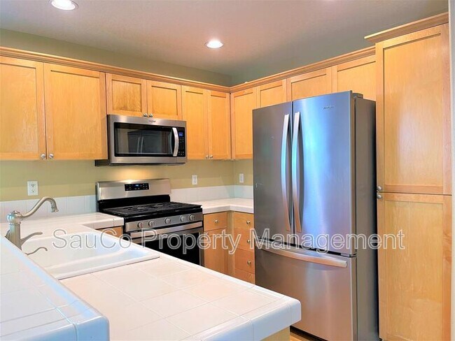 Building Photo - 16705 NW Arizona Dr
