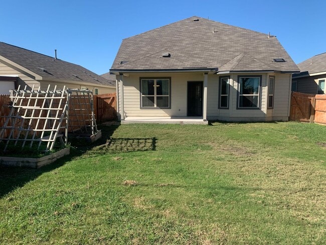 Building Photo - *COMING SOON* Comfort & Convenience – 2-Story Home with Fenced Backyard!