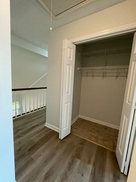 Closet - 113 Guill Ct