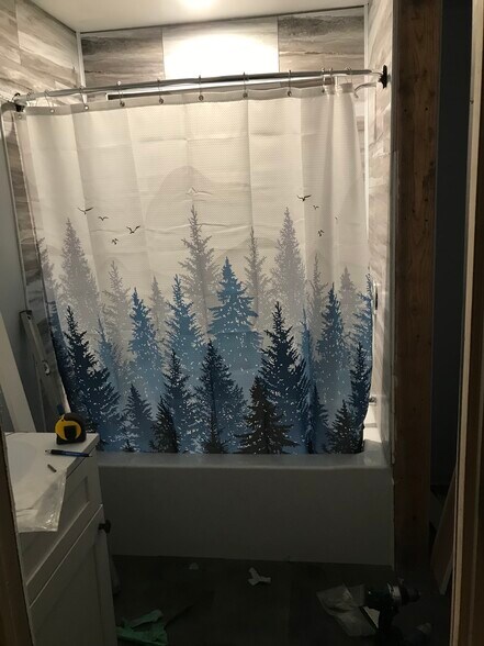 Ensuite - 260 Halferty St