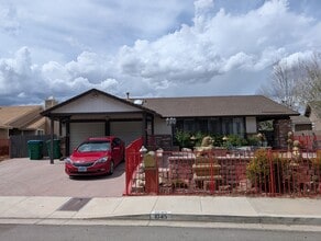 Building Photo - 1045 Union St