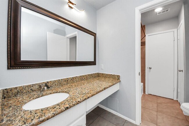 Building Photo - 22407 Millgate Dr
