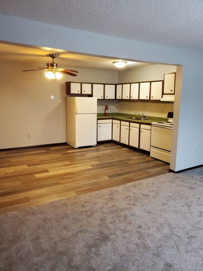 Interior Photo - Bethel On Bryant