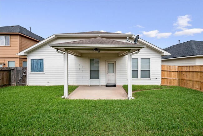 Building Photo - 21314 Bella Flora Ct