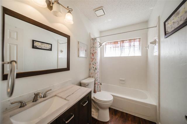 Building Photo - 100 Hearthwood Dr