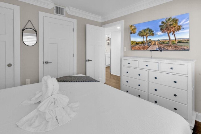 Building Photo - 2001 S Ocean Blvd