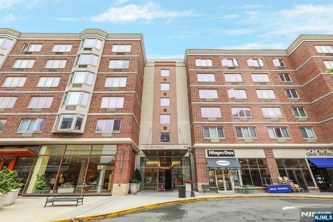 Building Photo - 3110 City