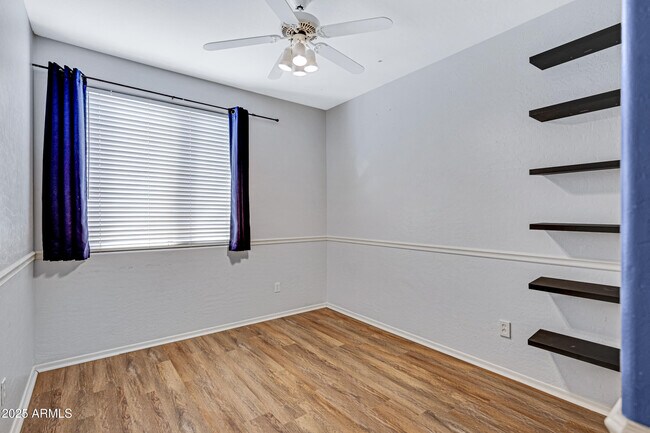 Building Photo - 2236 W Periwinkle Way