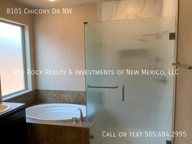 Building Photo - 8101 Chicory Dr NW