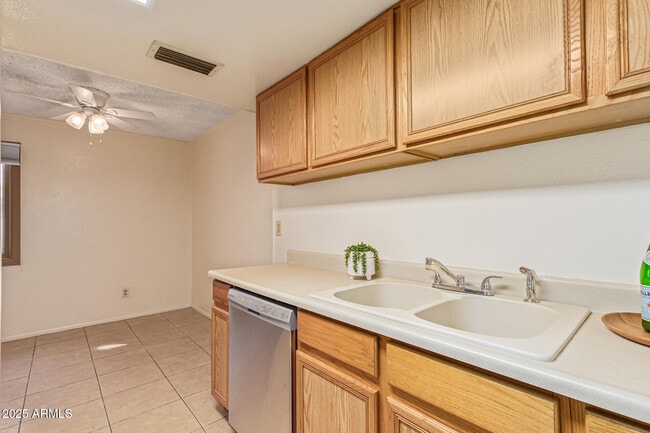 Building Photo - 6124 N 79th St