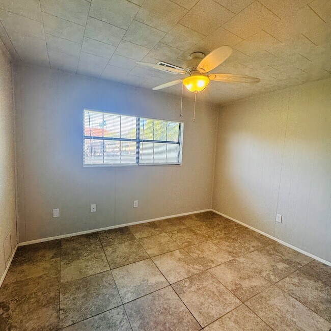 Building Photo - 125 2nd Ave