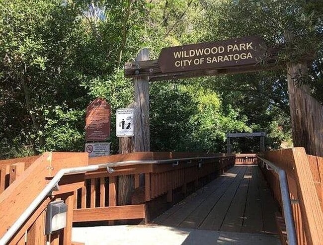 Building Photo - 3BD/2BA – Updated Condo in Coveted Downtow...
