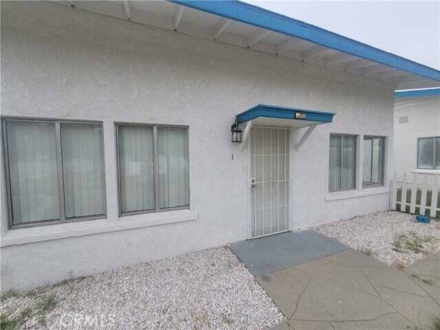 Building Photo - 545 N 2nd St