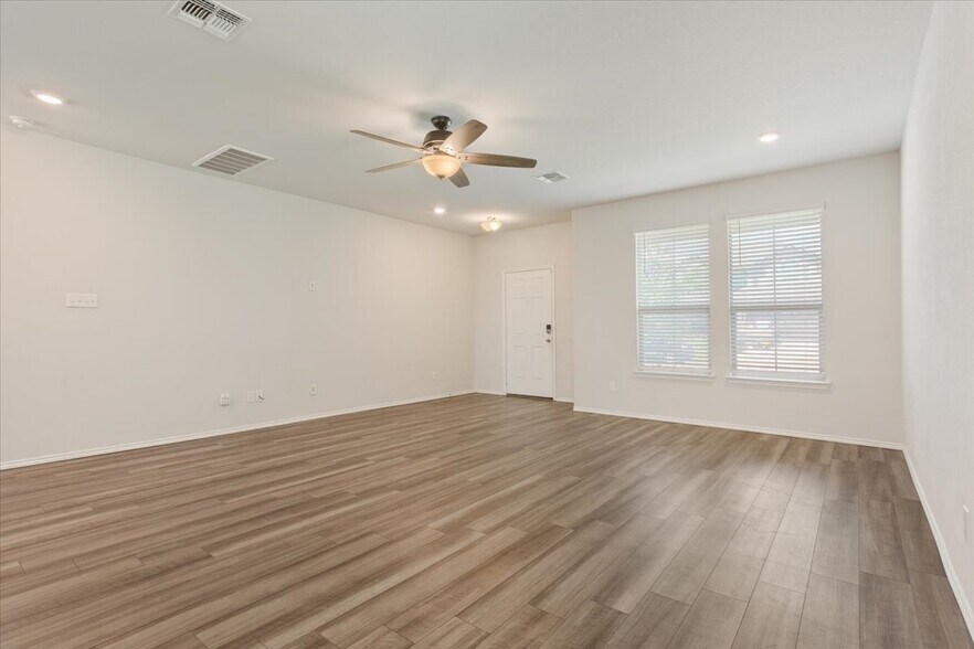 Building Photo - 6317 Elephant Butte