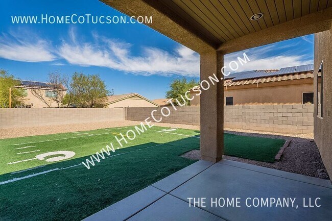 Building Photo - 6645 E Gehrig Ln