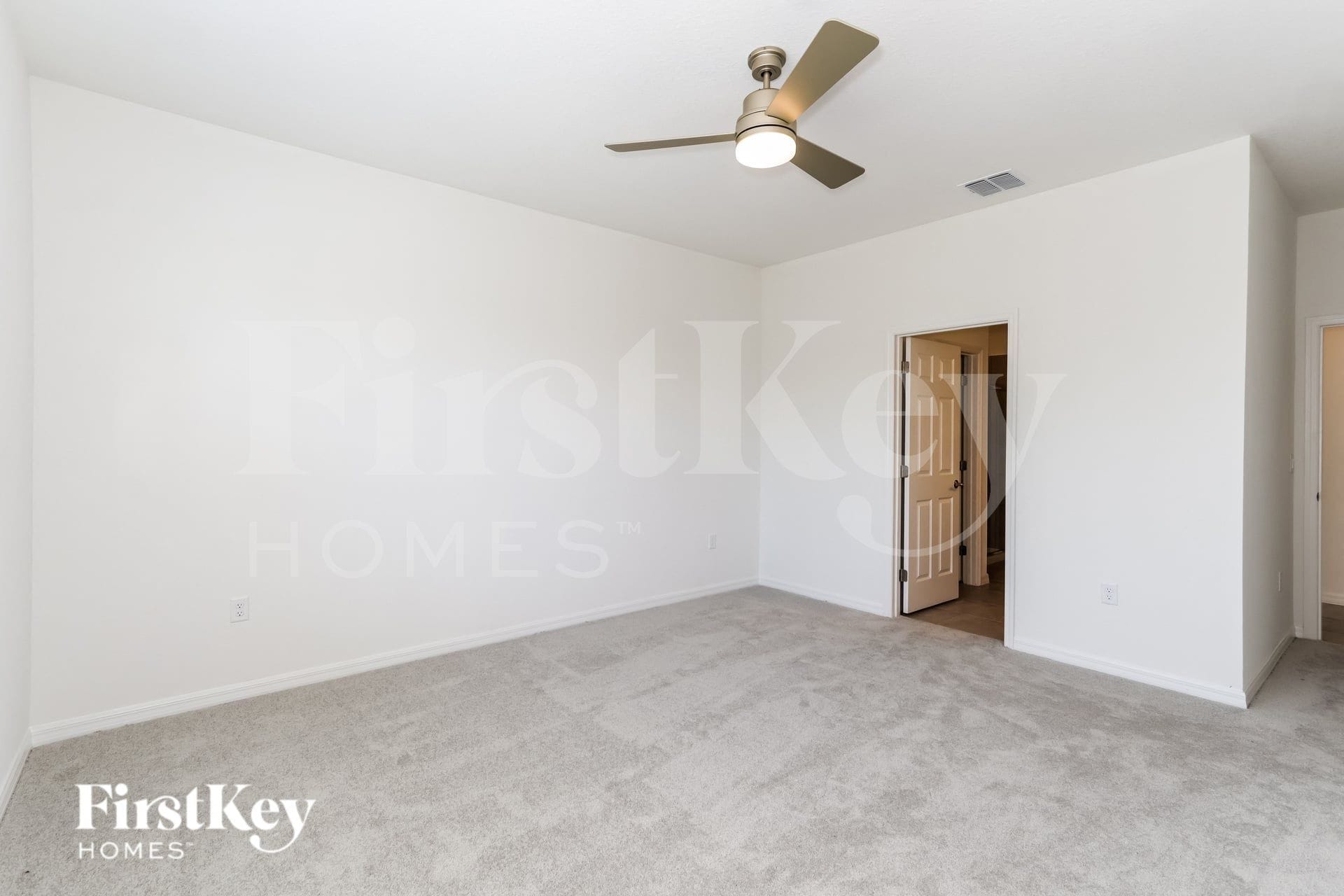 Building Photo - 340 Corbel Ln