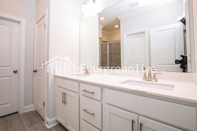 Building Photo - 2916 Ocean Sunrise Dr