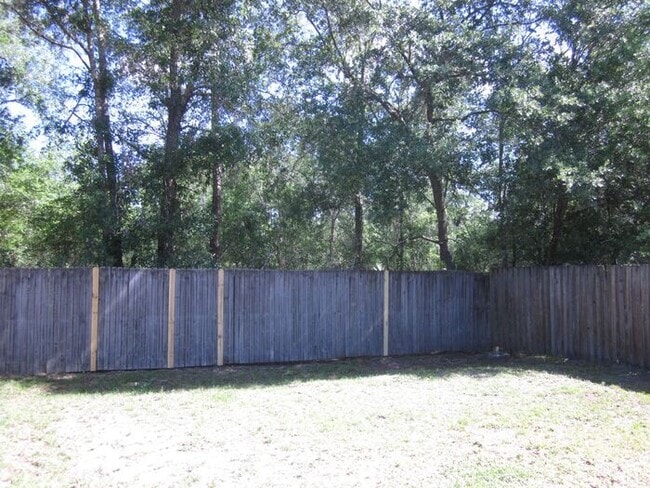 Building Photo - CHAPEL PINES