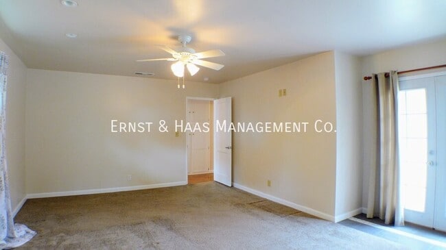 Building Photo - 3138 Shadypark Dr