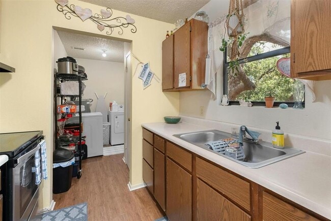 Building Photo - 3805 Lone Man Mountain Rd