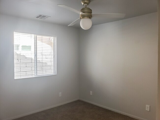 Building Photo - 51305 Avenida Vallejo