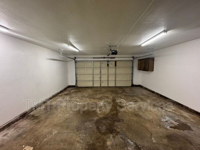 Building Photo - 9341 Camada Ct