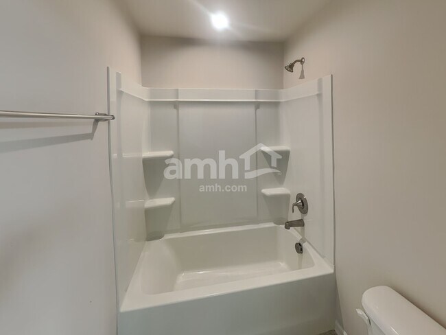 Building Photo - 4317 Fieldcrest Dr