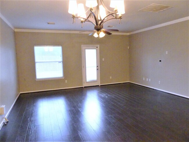 Building Photo - 3307 Siebinthaler Ln