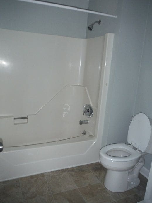 Building Photo - 104 Cedar Ct