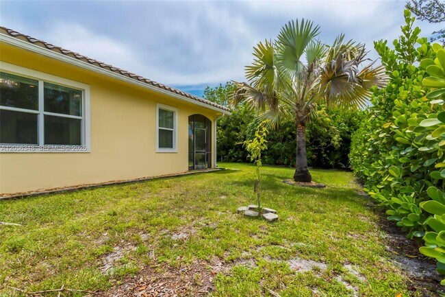 Building Photo - 8361 NW 120th Way