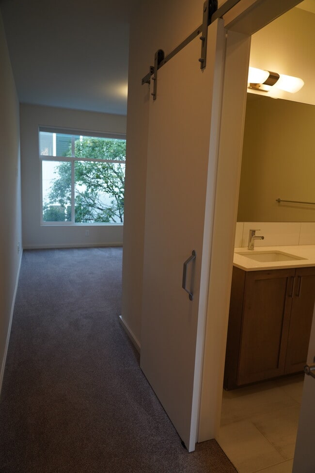 Building Photo - 3631 1st Ave NW