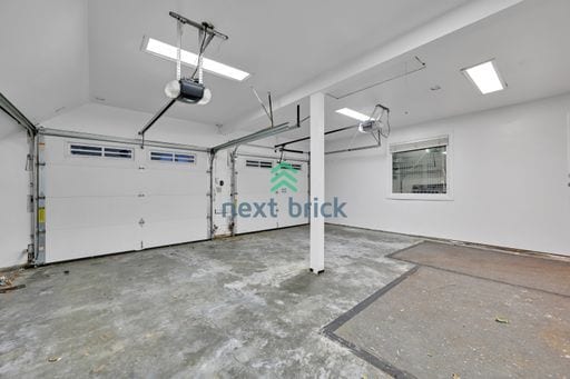 Building Photo - Stunning Bellevue Home for Rent