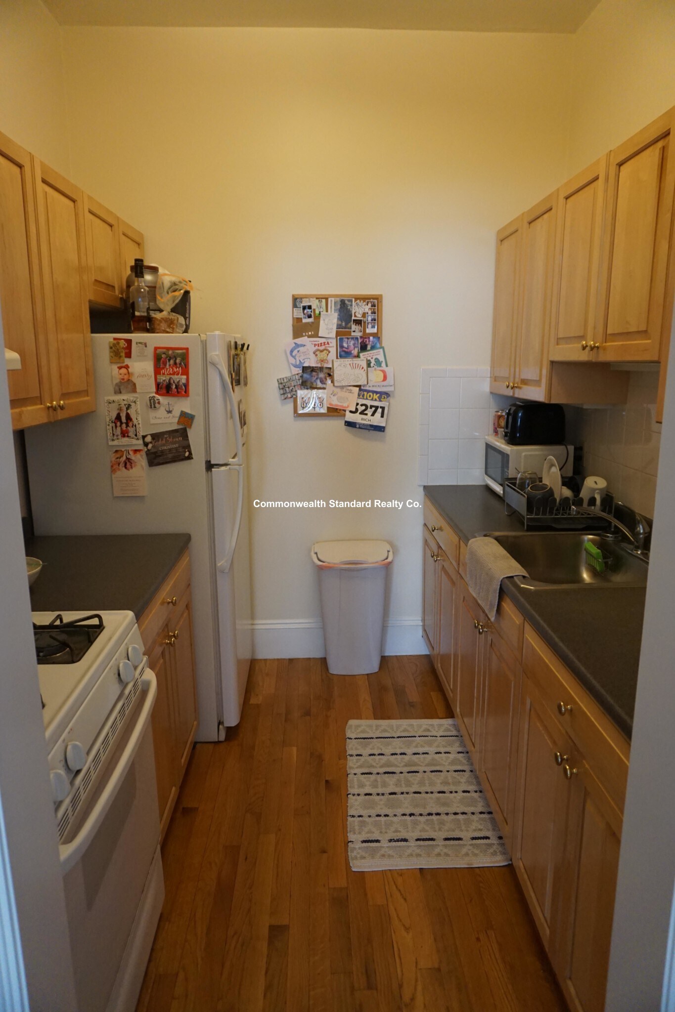 Building Photo - 871 Beacon St