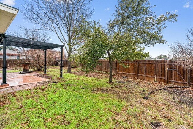 Building Photo - 107 McCarthur Dr