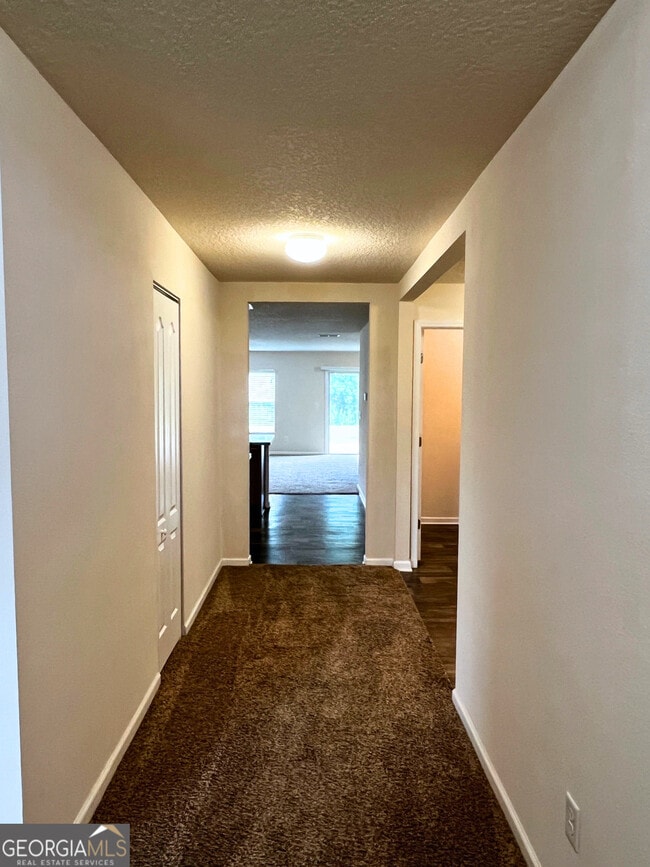 Building Photo - 232 Brooklet Cir