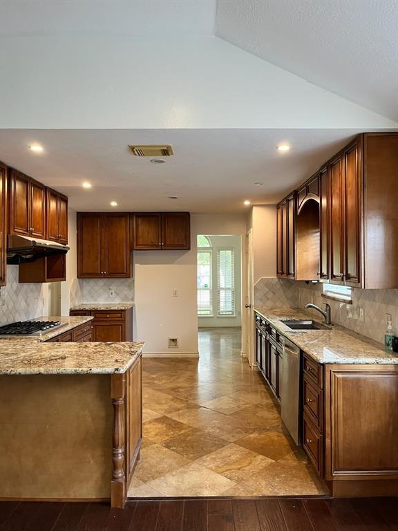 Building Photo - 13138 Woodvine Trail