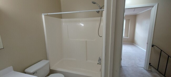 Building Photo - Great condo in great location