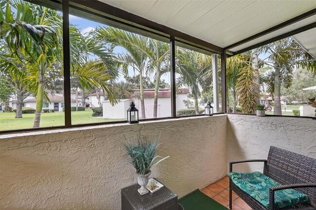 Building Photo - 1813 Bough Ave