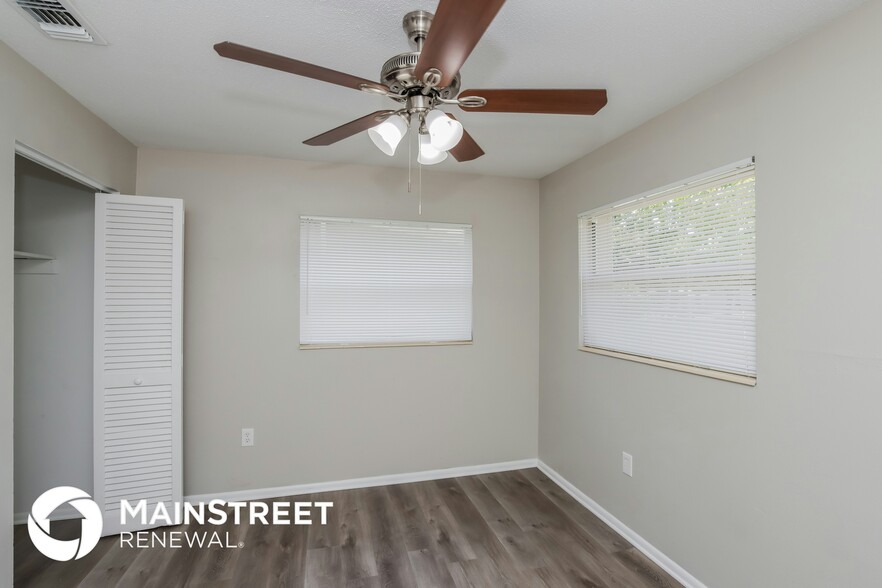 Building Photo - 1607 Albert Dr