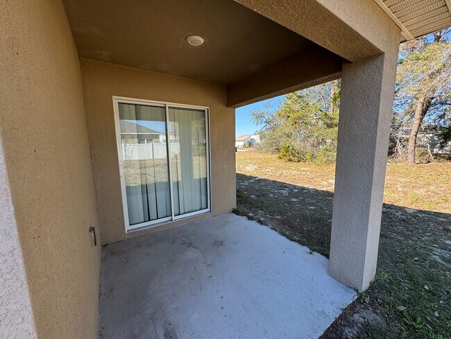 Building Photo - BEAUTIFUL, 4 bedroom, 2 bathroom Home in Poinciana!! Cable & Internet Included with Rent!!