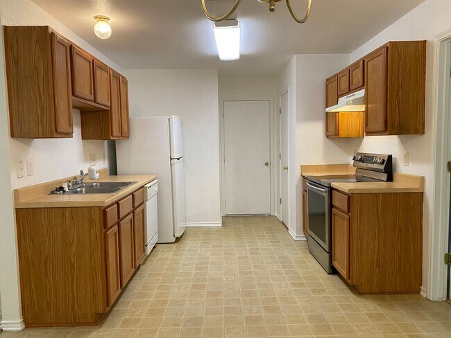 Building Photo - 1809 Liberty Hill Dr