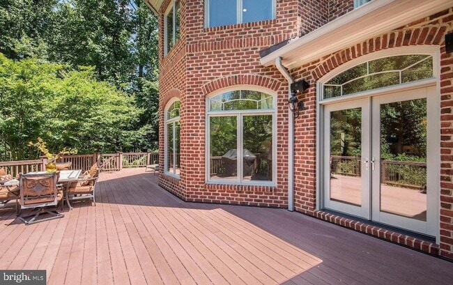 Building Photo - 7841 Montvale Way